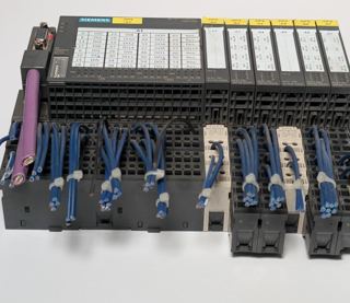 Siemens ET 200S - IM 151-1 16DI/16DO Compact 6ES7 151-1CA00-3BL0