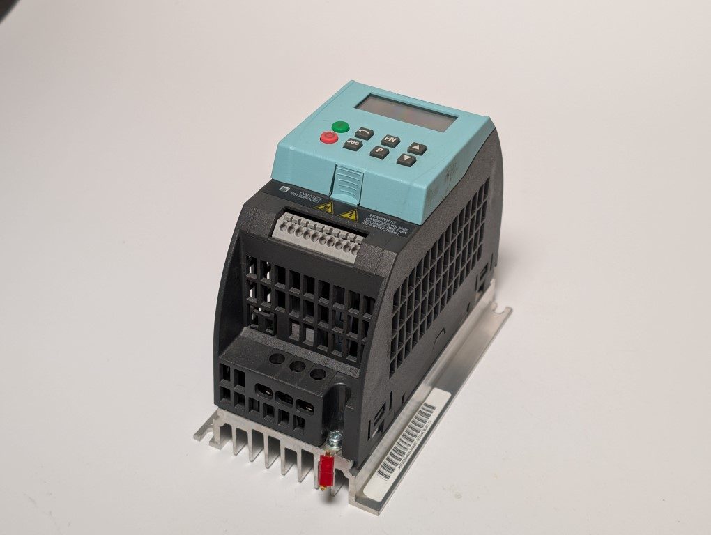Siemens Sinamics G110 CPM110 - 6SL3211-0AB13-7BA1 VFD