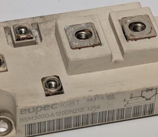 Eupec BSM300GA120DN2SE3256 – Modul mit Schraubanschlüssen