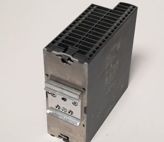 Siemens 6EP1931-2DC42 – Rückseite mit Hutschienenclip